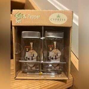 NWT RARE Jennifer Garant Fat Chefs Salt and Pepper Shskers